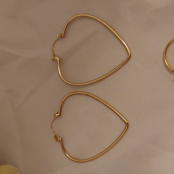 Vtg Goldplated Hoop Earrings - Picture 3 of 6